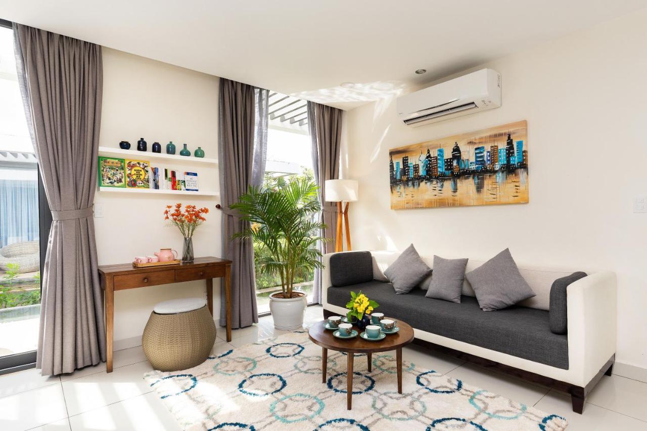 Okinawa Villas And Beach Club - Oceanami Resort Long Hai Buitenkant foto