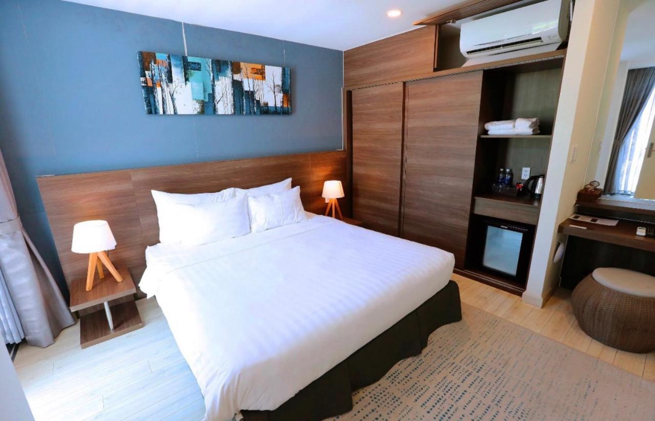 Okinawa Villas And Beach Club - Oceanami Resort Long Hai Buitenkant foto