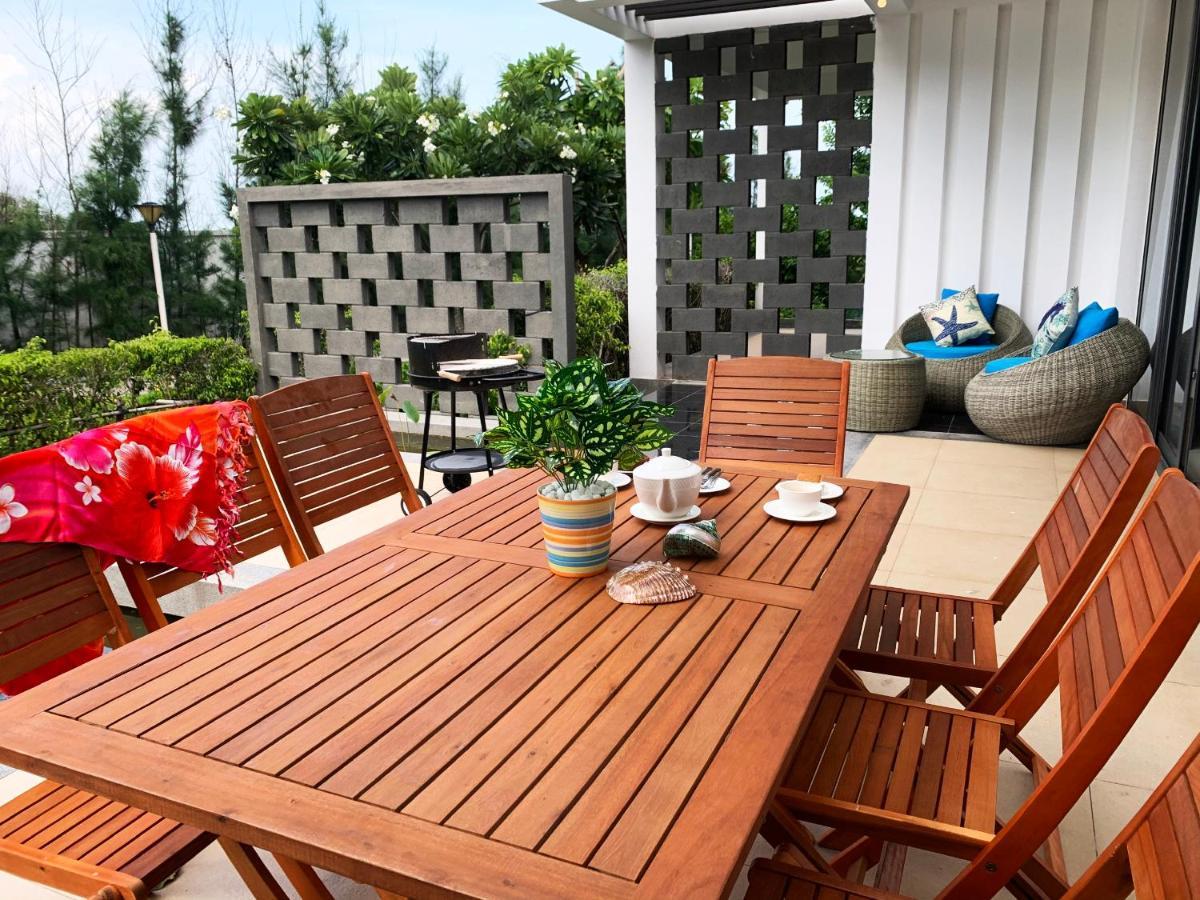 Okinawa Villas And Beach Club - Oceanami Resort Long Hai Buitenkant foto