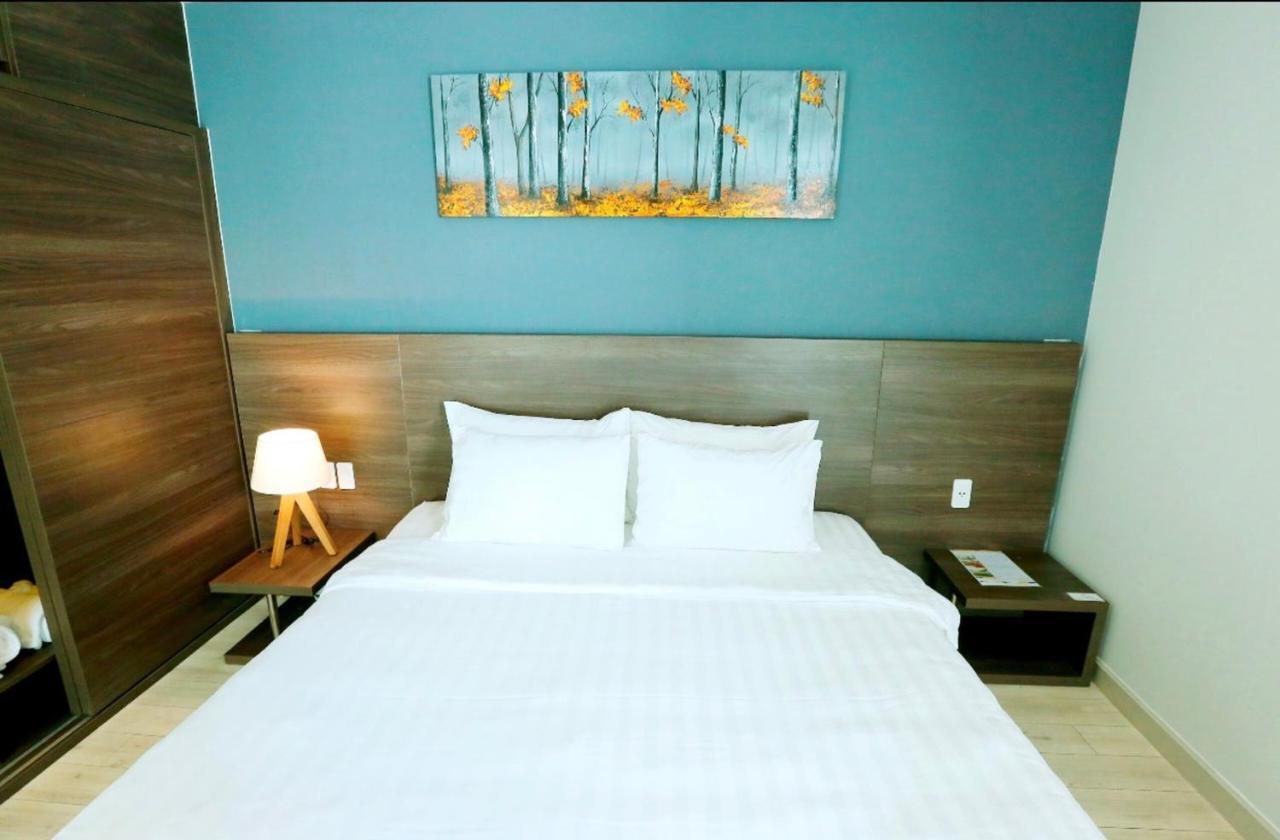 Okinawa Villas And Beach Club - Oceanami Resort Long Hai Buitenkant foto