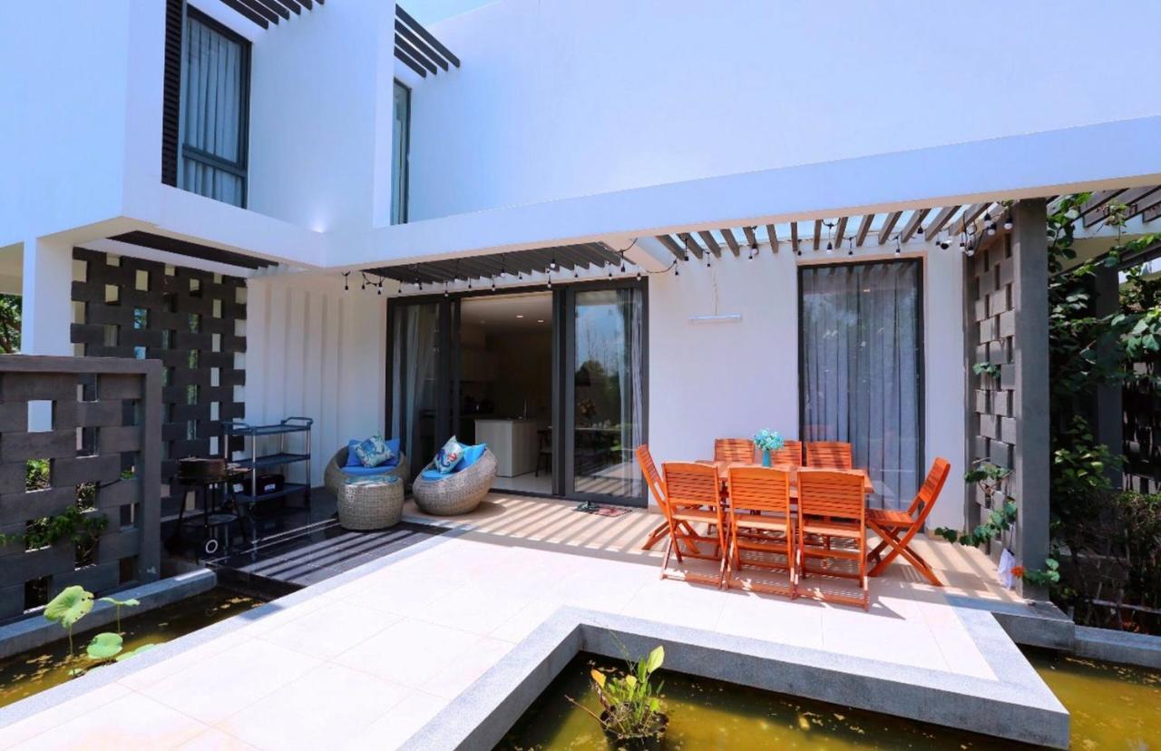 Okinawa Villas And Beach Club - Oceanami Resort Long Hai Buitenkant foto